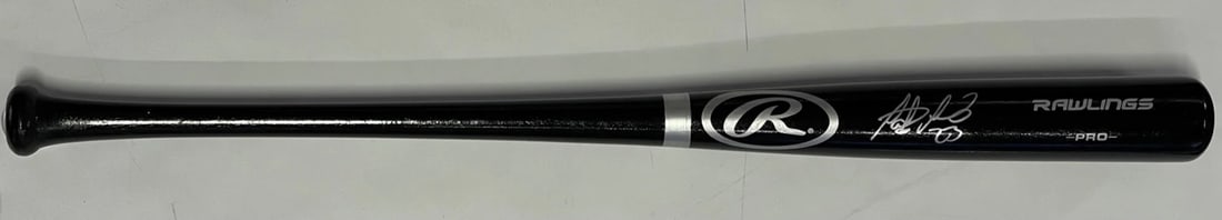 Fernando Tatis Jr Rawlings Autographed Pro Bat: Fernando Tatis Jr Rawlings Autographed Pro Bat Fernando Tatis Jr Rawlings Autographed Pro Bat is signed in silver sharpie across the barrel by artist. This item bears a signature and is graded by Beck