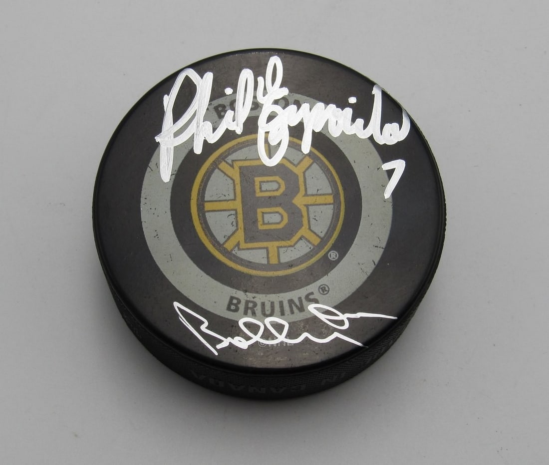 Official Bruins Hockey Puck Signed Phil Esposito Bobby Orr HOF Dual (1 of 2)
