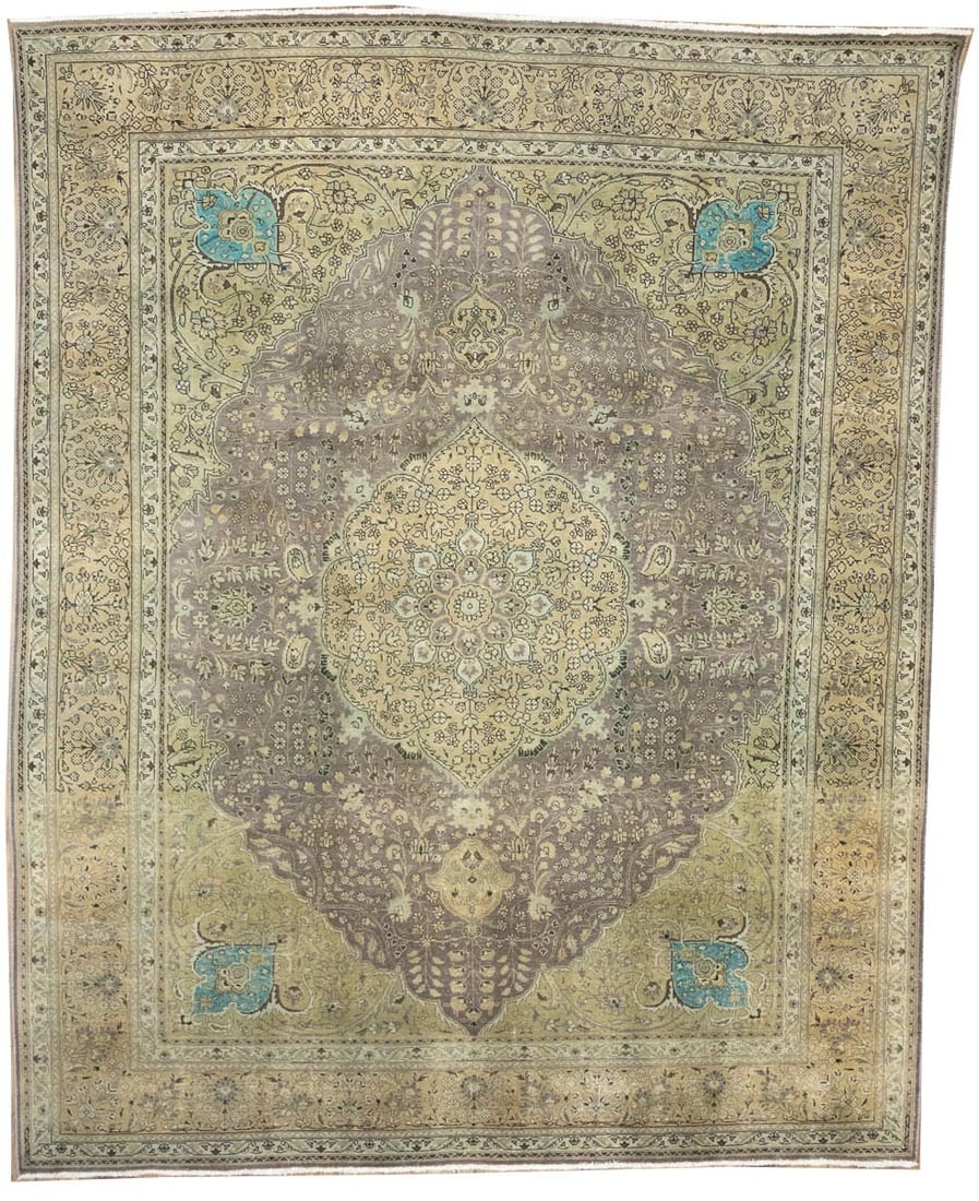 Semi-Antique Distressed Floral Muted Oriental Rug Living Room Carpet 7X10 Ft Hand-Knotted: Semi-Antique Distressed Floral Muted Oriental Rug Living Room Carpet 7X10 Ft Hand-Knotted Hand-knotted in traditional style, this 7x10 ft semi-antique distressed floral rug features a muted color pale