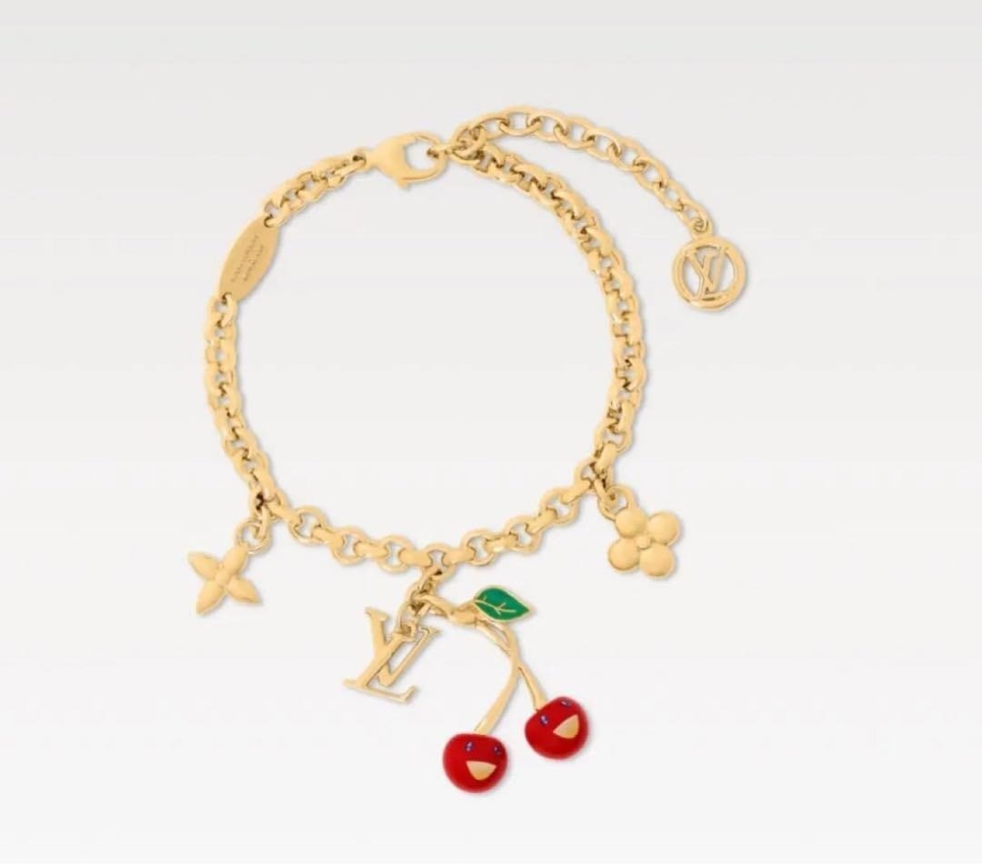 MURAKAMI TM TAKASHI LV MOTIF Cherry Bracelet Original Box: MURAKAMI TM TAKASHI LV MOTIF Cherry Bracelet Original Box Item Specifics: Brand: Louis Vuitton Type: Bracelet Color: Gold Style: Chain Charm Type: Dangle Material: Metal Product Disclaimer: Items may 