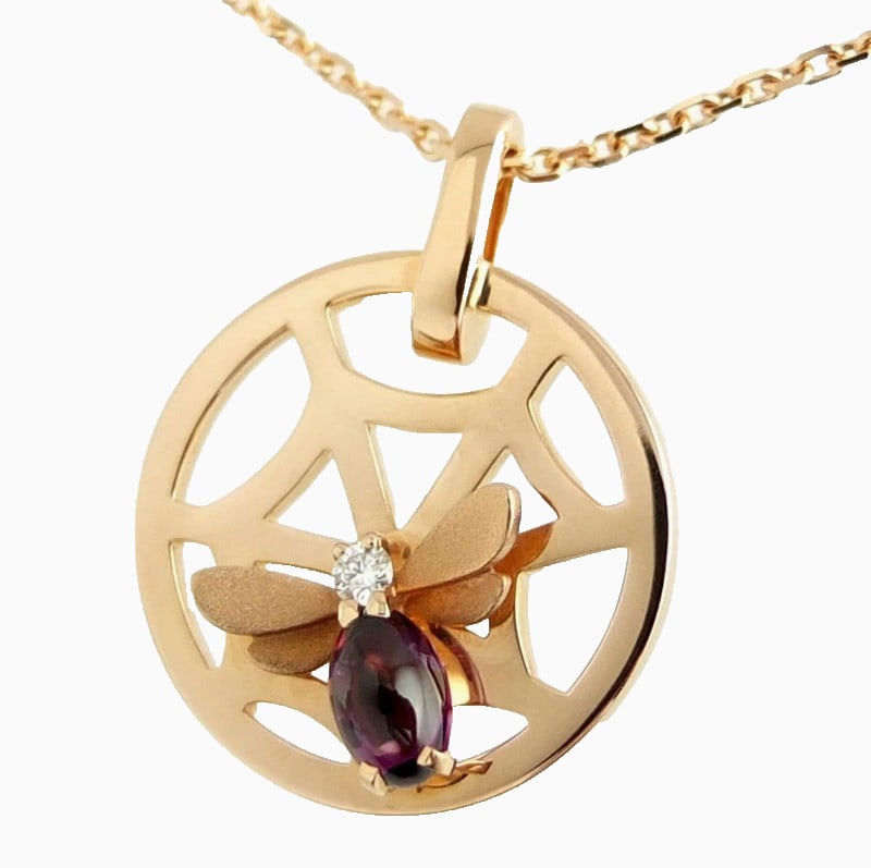 Chaumet Attrape Moi Spider Web Bee 18k Rose Gold Pendant Necklace with Paper Box: Chaumet Attrape Moi Spider Web Bee 18k Rose Gold Pendant Necklace with Paper Box Item Specifics: Pendant Shape: Bee Closure: Spring Ring Occasion: Anniversary Birthday Christening Christmas Confirmati