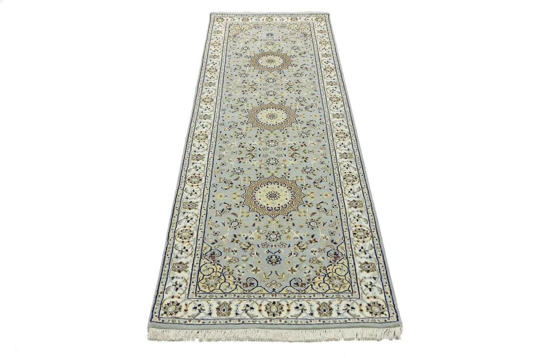 2'8 X 8'2 Handmade Indo-Nain Oriental Runner Rug Hallway Carpet 3X8 Ft Hand-Knotted: 2'8 X 8'2 Handmade Indo-Nain Oriental Runner Rug Hallway Carpet 3X8 Ft Hand-Knotted Hand-knotted in wool and cotton, this 2'8 x 8'2' runner rug boasts a beautiful floral pattern in a range of colors, 