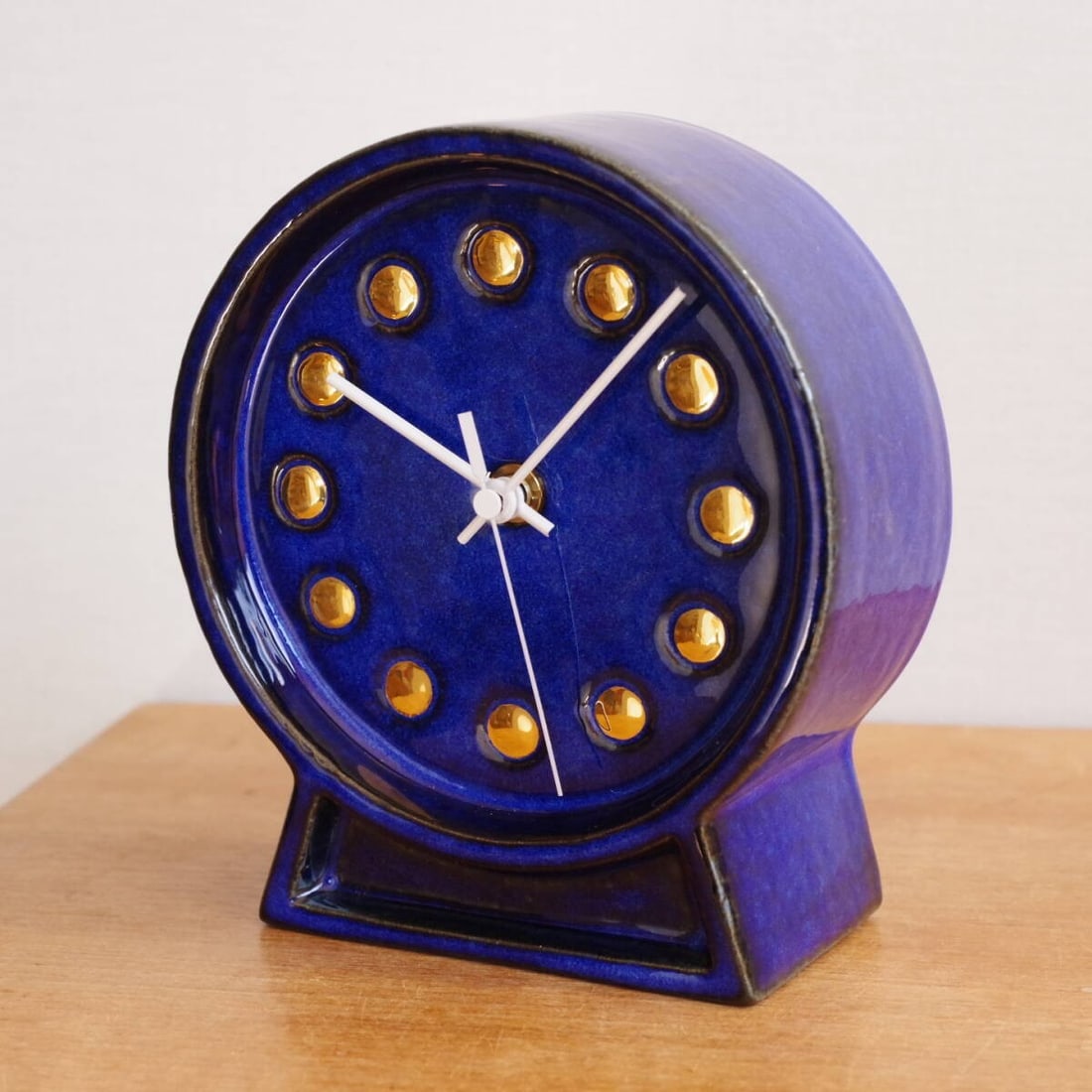 Britt-Louise Sundell Ceramic Table Clock 6.7" Sweden Vintage Gustavsberg: Britt-Louise Sundell Ceramic Table Clock 6.7" Sweden Vintage Gustavsberg Item Specifics: Antique: Yes Power Source: Battery Color: Multicolor Material: Ceramic Vintage: Yes Number Type: Non-Numeric Ma