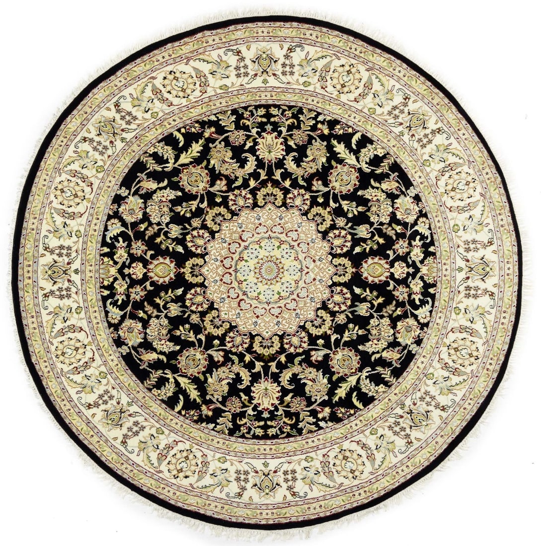 8X8 Indo-Nain Handmade Black Round Oriental Rug Floral Classic Wool Carpet Hand-Knotted: 8X8 Indo-Nain Handmade Black Round Oriental Rug Floral Classic Wool Carpet Hand-Knotted Hand-knotted in wool and silk, this 8x8 Indo-Nain handmade black round Oriental rug features a classic floral pa