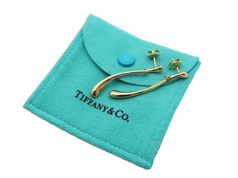 Tiffany & Co Elsa Peretti Elongated Teardrop 18k Yellow Gold Drop Dangle Earring: Tiffany & Co Elsa Peretti Elongated Teardrop 18k Yellow Gold Drop Dangle Earring Item Specifics: Shape: Teardrop Closure: Butterfly Occasion: Anniversary Birthday Christening Christmas Confirmation/Co