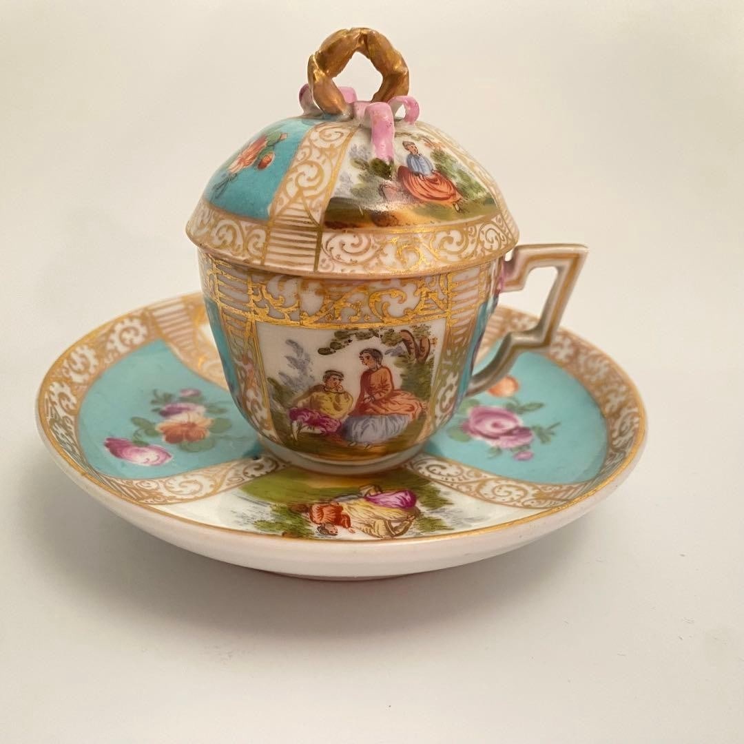 Antqiue Dresden Handpainted chocolate Cup With Lid Saucer Gold Trim Collectible (1 of 12)
