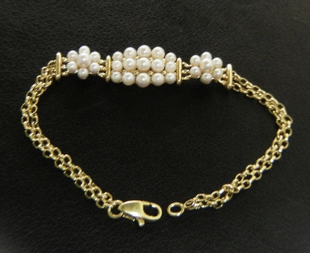Mouawad Baby Pearl 18k Yellow Gold Double Link Chain Bracelet Bangle 7.2 in: Mouawad Baby Pearl 18k Yellow Gold Double Link Chain Bracelet Bangle 7.2 in Item Specifics: Antique: No Shape: Round Closure: Lobster Occasion: Anniversary Birthday Christmas Engagement Graduation Mot