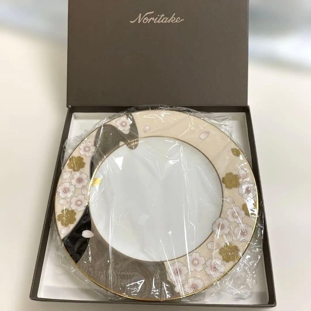 Noritake Ayaminamo 21cm Dinner Plates Porcelain Tableware Collectible With Box: Noritake Ayaminamo 21cm Dinner Plates Porcelain Tableware Collectible With Box Item Specifics: Pattern: NA Color: NA Item Diameter: NA Material: NA Item Length: NA California Prop 65 Warning: NA Brand