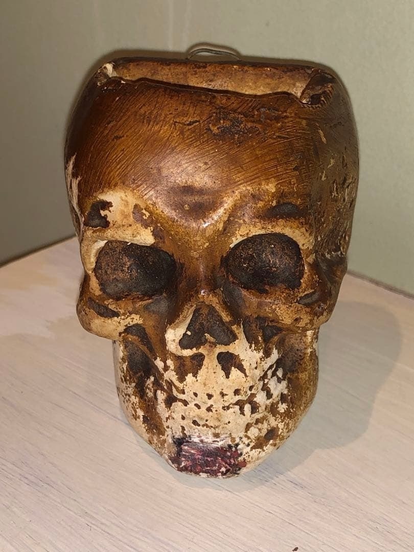 Vintage Skull Skeleton Mid Century Chalkware Wall Pot Retro Gothic Decor: Vintage Skull Skeleton Mid Century Chalkware Wall Pot Retro Gothic Decor Item Specifics: Artist: NA Signed By: NA Occasion: NA Size: NA Item Length: NA Number In Pack: NA Item Height: NA Style: NA Fin