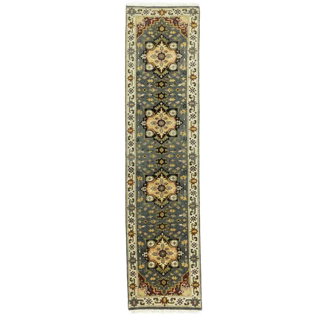 2'6 X 10'4 Ft Heriz Serapi Oriental Runner Rug Floral Design Hallway Carpet Hand-Knotted: 2'6 X 10'4 Ft Heriz Serapi Oriental Runner Rug Floral Design Hallway Carpet Hand-Knotted Hand-knotted in wool with a cotton foundation, this 2'6 X 10'4 ft Heriz Serapi Oriental Runner Rug boasts a stu