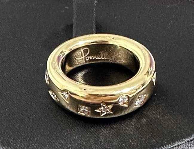 Iconica Diamond 18k Rose Gold Band Ring US 6.5 EU 53 with Paper Box: Iconica Diamond 18k Rose Gold Band Ring US 6.5 EU 53 with Paper Box Item Specifics: Antique: No Shape: Round Main Stone Creation: Natural Occasion: Anniversary Birthday Christening Christmas Engagemen