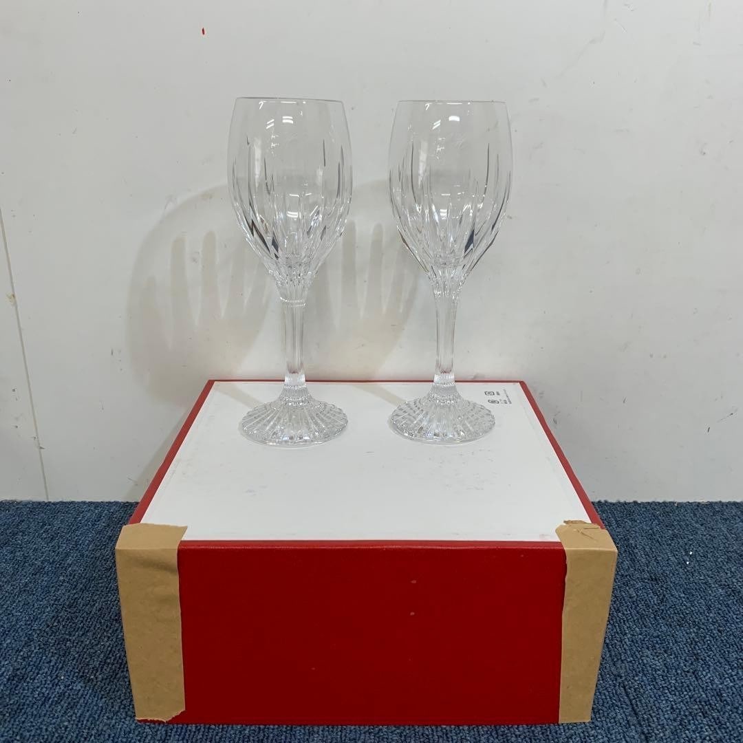 Crystal wine glass Baccarat Jupiter French made luxury drinkware set: Crystal wine glass Baccarat Jupiter French made luxury drinkware set Item Specifics: Number Of Items In Set: NA Shape: NA Occasion: NA Design: NA Personalize: NA Care Instructions: NA Capacity: NA Ite