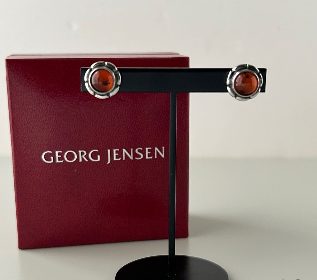 2001 Year Amber Sterling Silver Earring Original with Jensen Box Stud: 2001 Year Amber Sterling Silver Earring Original with Jensen Box Stud Item Specifics: Brand: Georg Jensen Type: Earrings Closure: Stud Metal Purity: 925 Color: Silver Style: Stud Base Metal: Sterling 