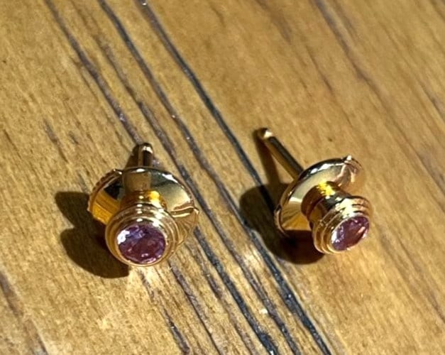 Pink Sapphire Stud Earrings 18k Rose Gold Cartier Authentic: Pink Sapphire Stud Earrings 18k Rose Gold Cartier Authentic Item Specifics: Antique: No Closure: La Pousette Occasion: Anniversary Birthday Christening Christmas Confirmation/Communion Engagement Fath