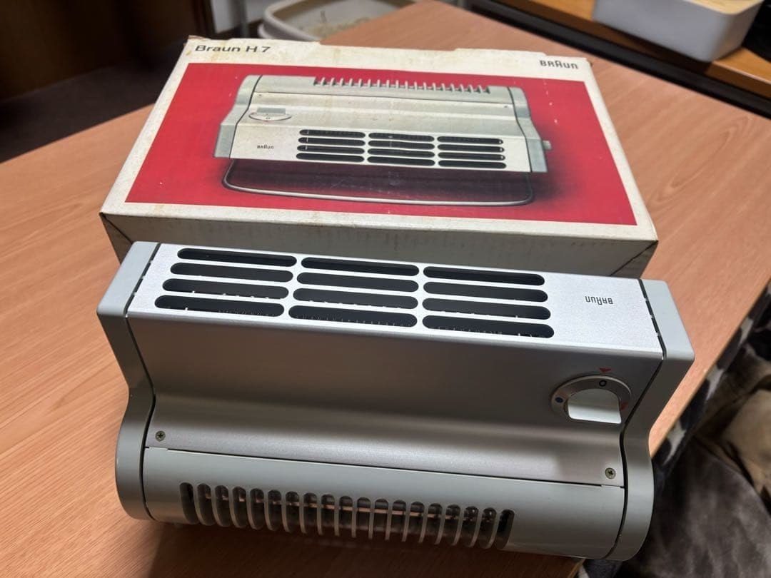 BRAUN Reinhold Weiss & Dieter Rams 1967 Japanese Model H7 Electric Fan Working: BRAUN Reinhold Weiss & Dieter Rams 1967 Japanese Model H7 Electric Fan Working Item Specifics: Antique: Yes Shape: Rectangle Power Source: Corded Items Included: NA Number Of Speeds: NA Suitable For: 