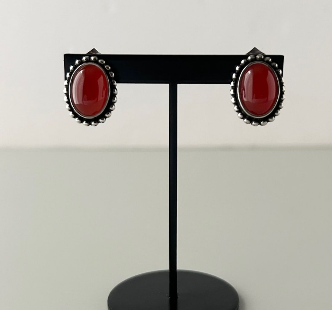 Rare Carnelian Clip-on Earrings Sterling Silver Georg Jensen No.59: Rare Carnelian Clip-on Earrings Sterling Silver Georg Jensen No.59 Item Specifics: Brand: Georg Jensen Type: Earrings Closure: Clip-On Metal Purity: 925 Color: Silver Style: Clip-On Base Metal: Sterli
