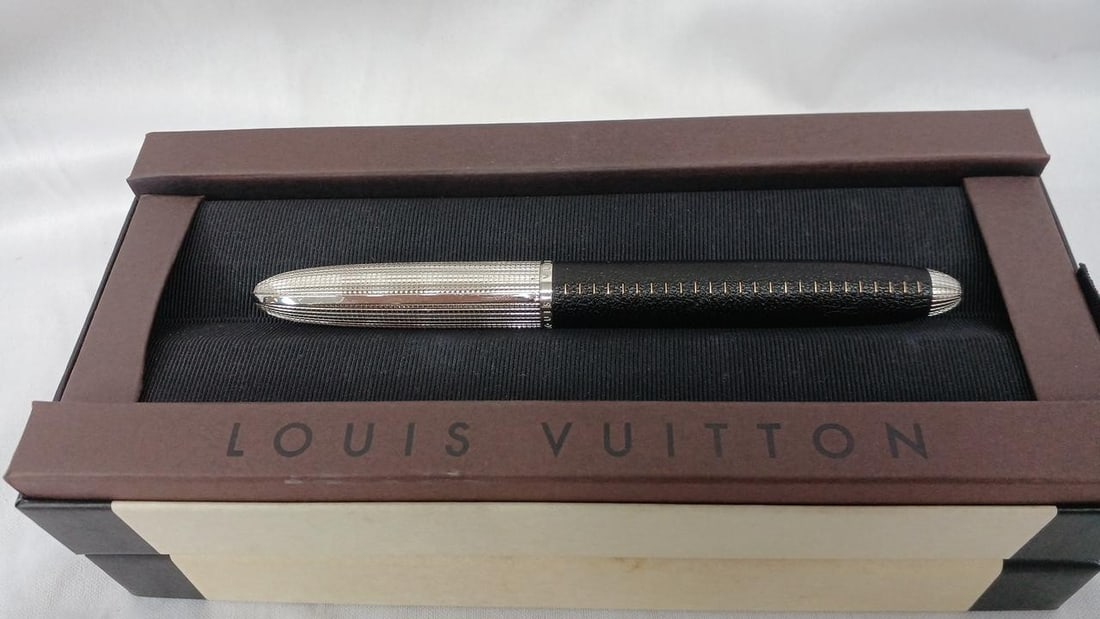 Louis Vuitton Doc Leather Rollerball Pen Black Luxury Writing With Case (1 of 6)