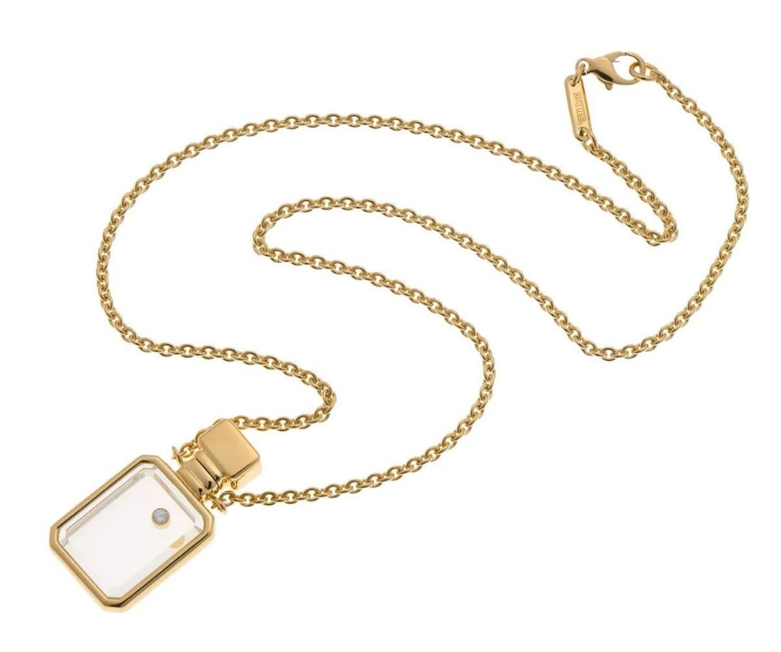 Openable Diamond Necklace Pendant Yellow Gold 18k Vintage Chopard Bottle: Openable Diamond Necklace Pendant Yellow Gold 18k Vintage Chopard Bottle Item Specifics: Pendant Shape: Bottle Number Of Diamonds: 1 Closure: Lobster Occasion: Anniversary Birthday Christening Christm