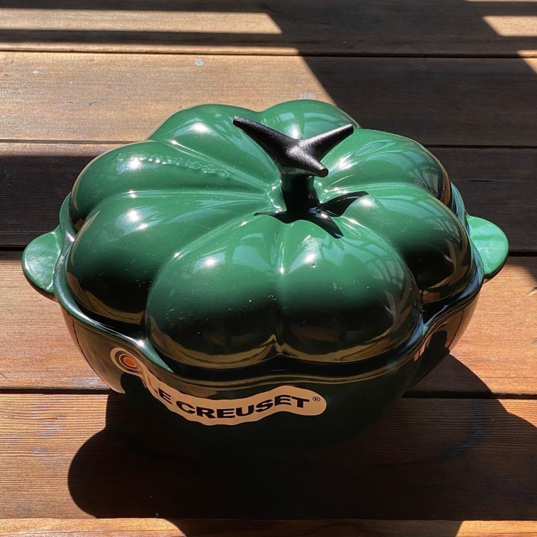 Cactus Green 22cm 2L Le Creuset Pumpkin Enamel Cast Iron Cookware: Cactus Green 22cm 2L Le Creuset Pumpkin Enamel Cast Iron Cookware Item Specifics: Number Of Items In Set: NA Shape: NA Item Length: NA Care Instructions: NA Capacity: NA Item Height: NA Item Width: NA