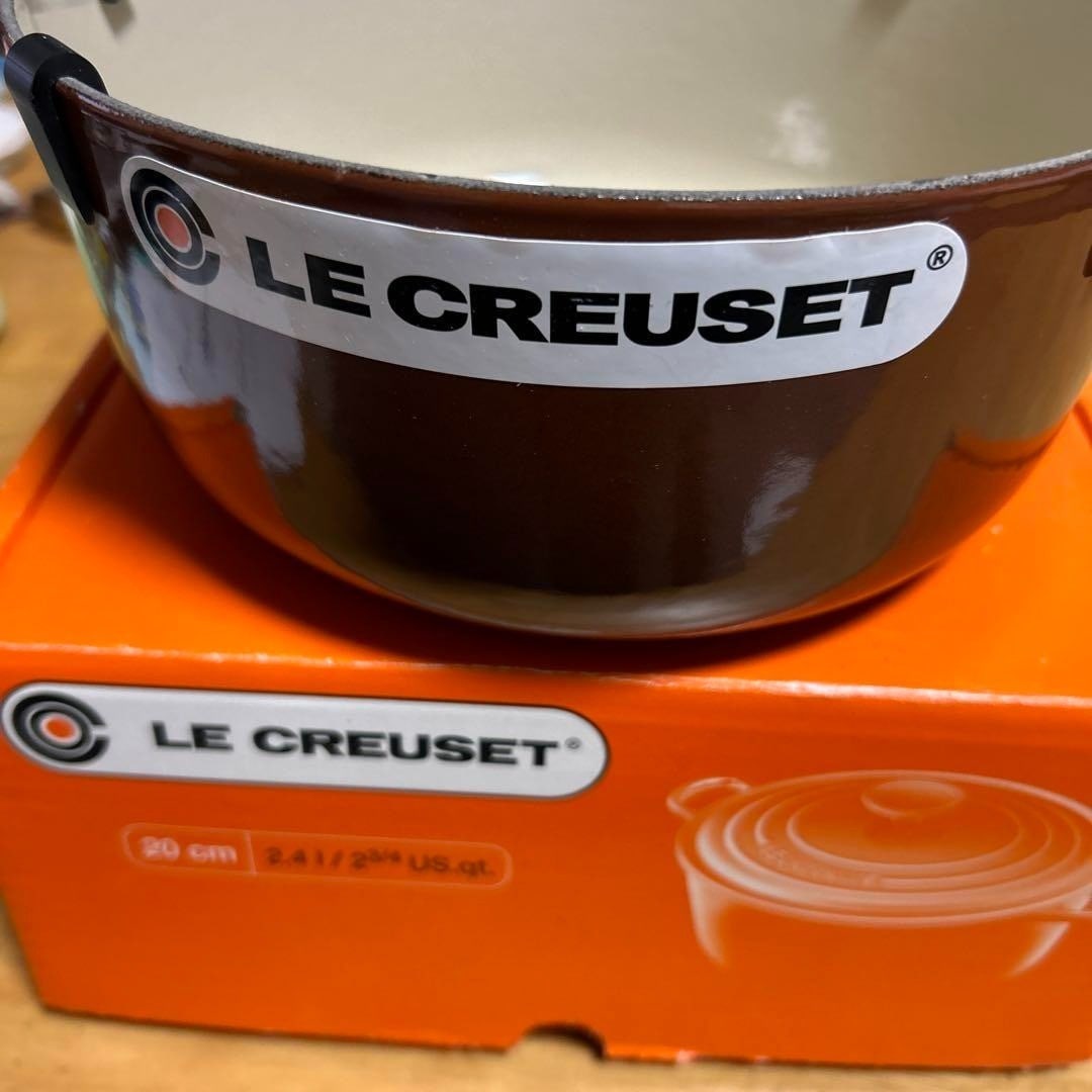 Le Creuset Cocotte Ronde Chestnut Arabica 20? Cast Iron Double-Handled Pot (1 of 8)