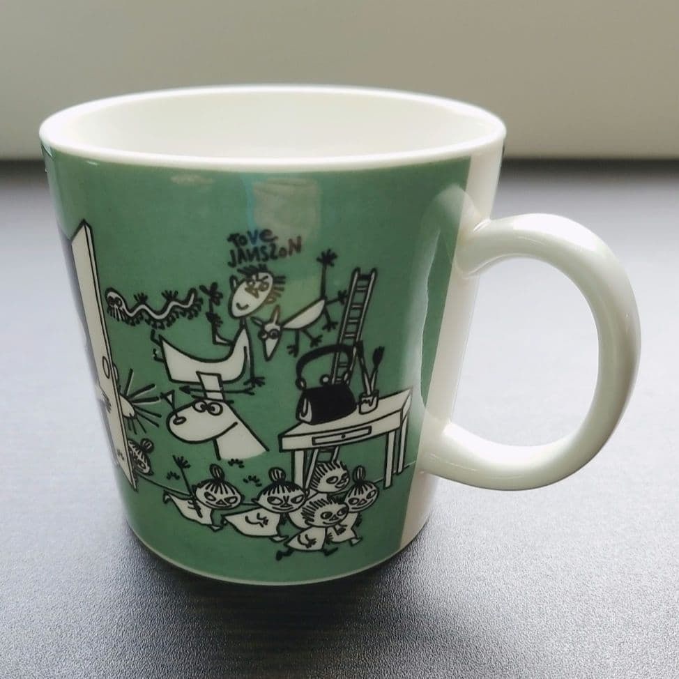 Rare vintage Finland ceramic mug Arabia Drinkware 250ml: Rare vintage Finland ceramic mug Arabia Drinkware 250ml Item Specifics: Convention/Event: NA Number Of Items In Set: NA Shape: NA Keeps Cold For: NA Occasion: NA Size: NA Vintage: NA Design: NA Person