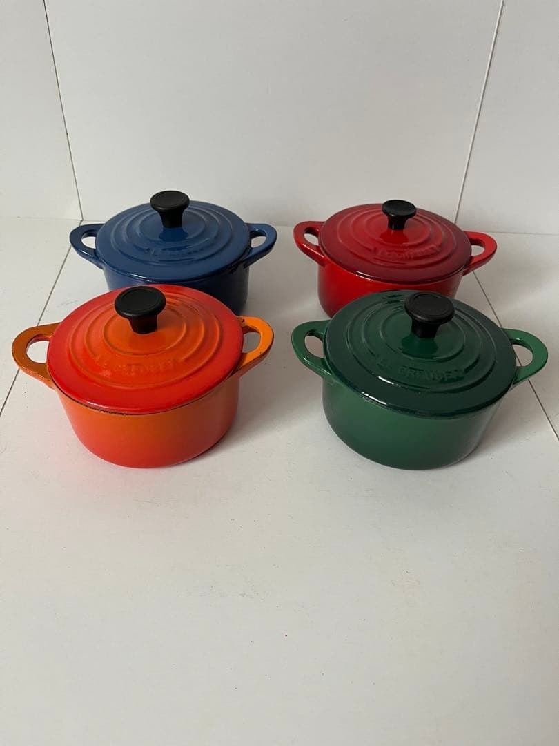 Rare Cast Iron Cookware Set 4 Piece 3.9 in Le Mini Cocotte (1 of 15)