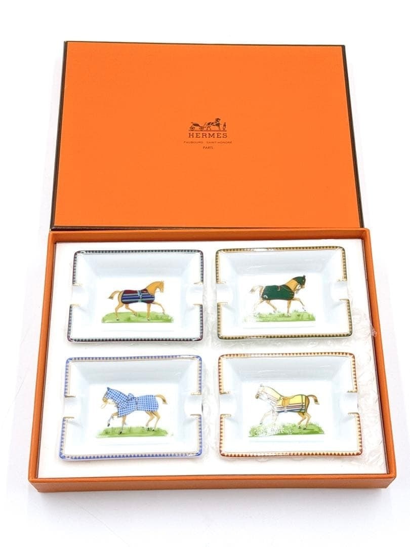 Horse Pattern Set of 4 Mini Porcelain Trinket Dish Home Decor Ashtray Hermes (1 of 14)