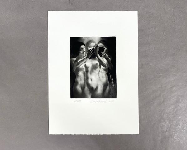 Nude Art Print Etching 46 100 Limited Edition Ex Libris 2003 Ivan Miladinovic: Nude Art Print Etching 46 100 Limited Edition Ex Libris 2003 Ivan Miladinovic Item Specifics: Artist: Ivan Miladinovic Subject: Nude Art Material: Copperplate Engraving Style: Japanese Size: 23.5 x 17