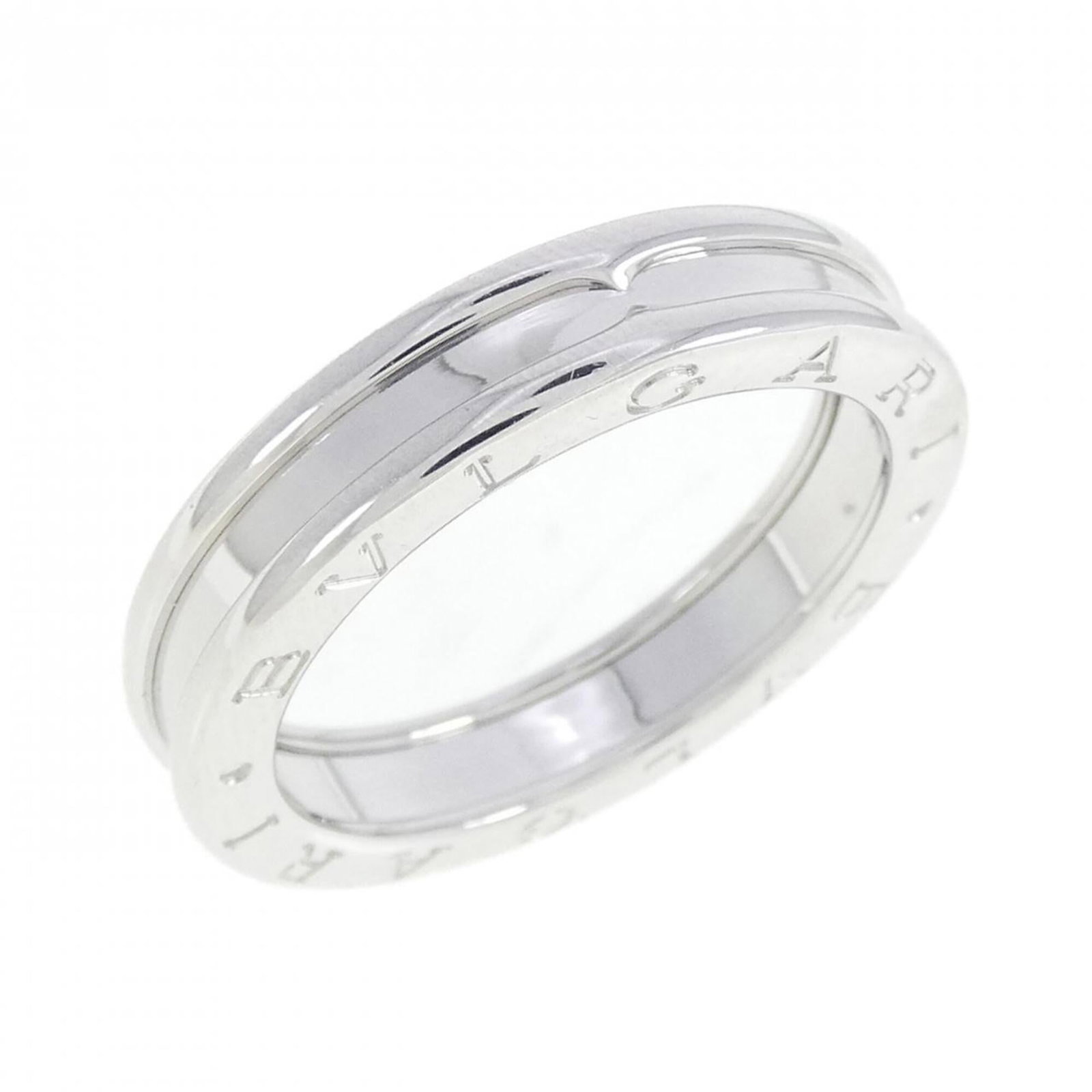 BVLGARI Band Ring White Gold (18K): BVLGARI Band Ring White Gold (18K) Bvlgari Band Ring White Gold (18K) is a sleek and sophisticated accessory featuring 18K white gold material. This like-new used band ring boasts a classic design tha