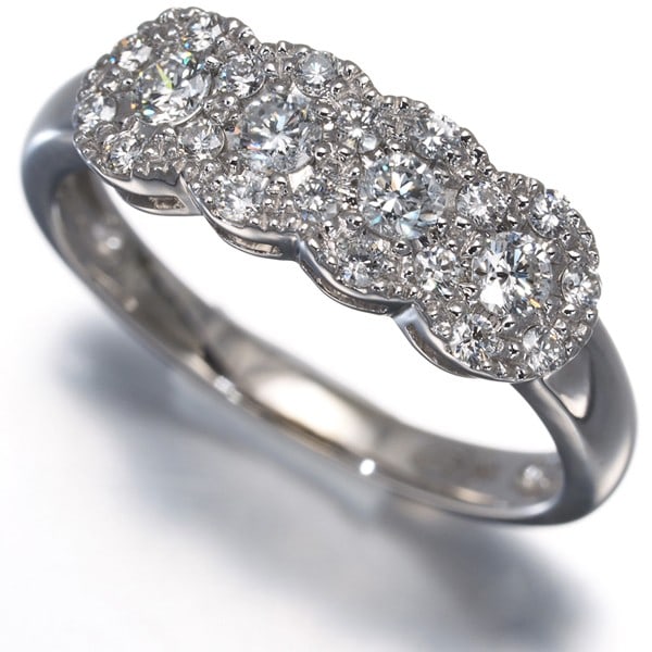 Diamond Paved Ring 18K 750 White Gold: Diamond Paved Ring 18K 750 White Gold 18k white gold diamond ring with a natural diamond weighing approximately 0.3-0.4 carats, set in a ring with a 2.0mm shank and a 6.0mm wide band. The ring feature