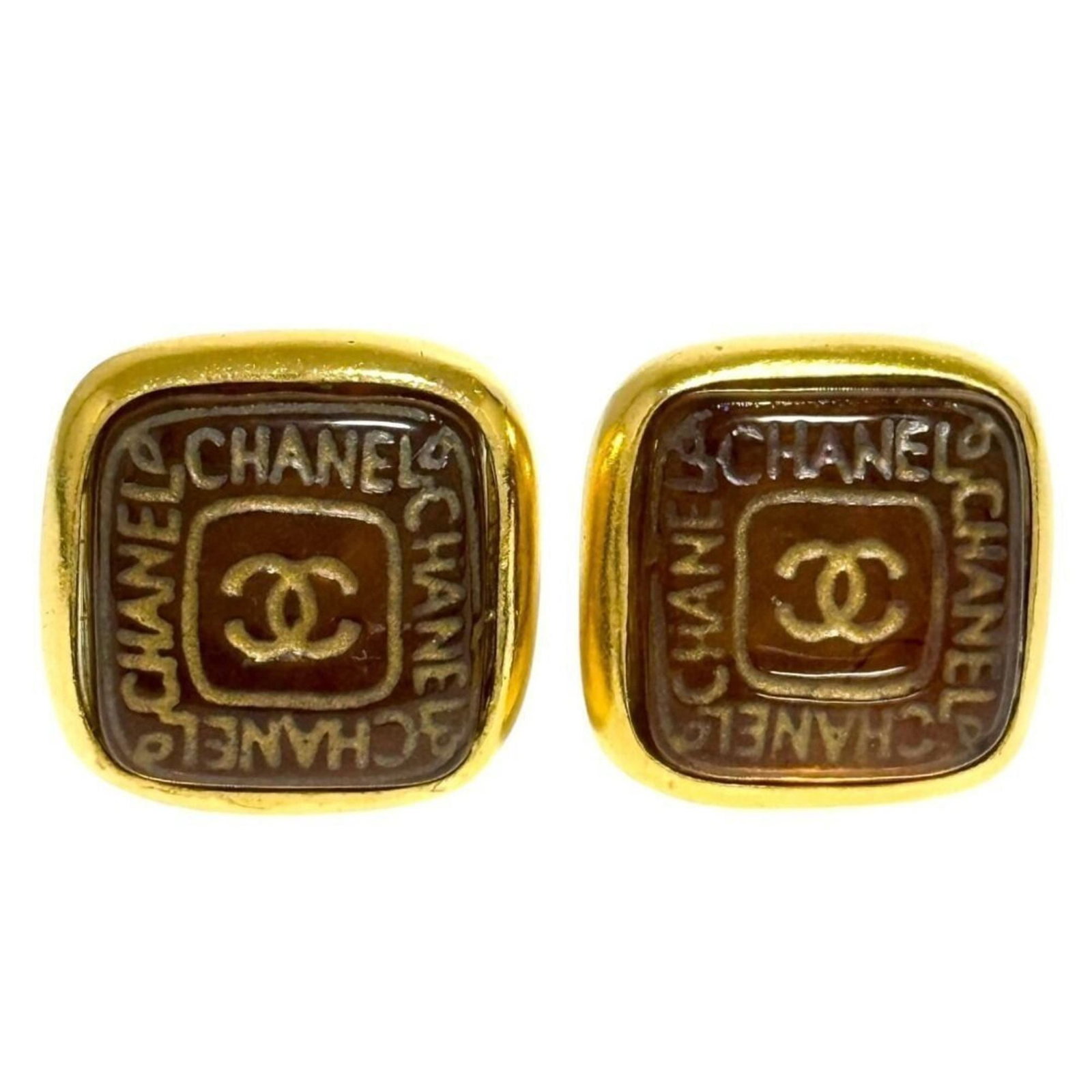 CHANEL Clip Earrings Metal: CHANEL Clip Earrings Metal Gently used Chanel clip earrings in metal, bearing minor scratches and light marks, are available. Made in France, these earrings showcase the iconic brand's signature style