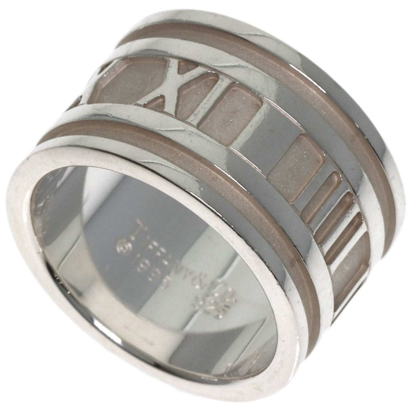 TIFFANY Band Ring Silver: TIFFANY Band Ring Silver The Tiffany Band Ring Silver is a gently used, very good condition piece featuring a silver band ring from the Atlas line. Small scratches or light marks may be present, but