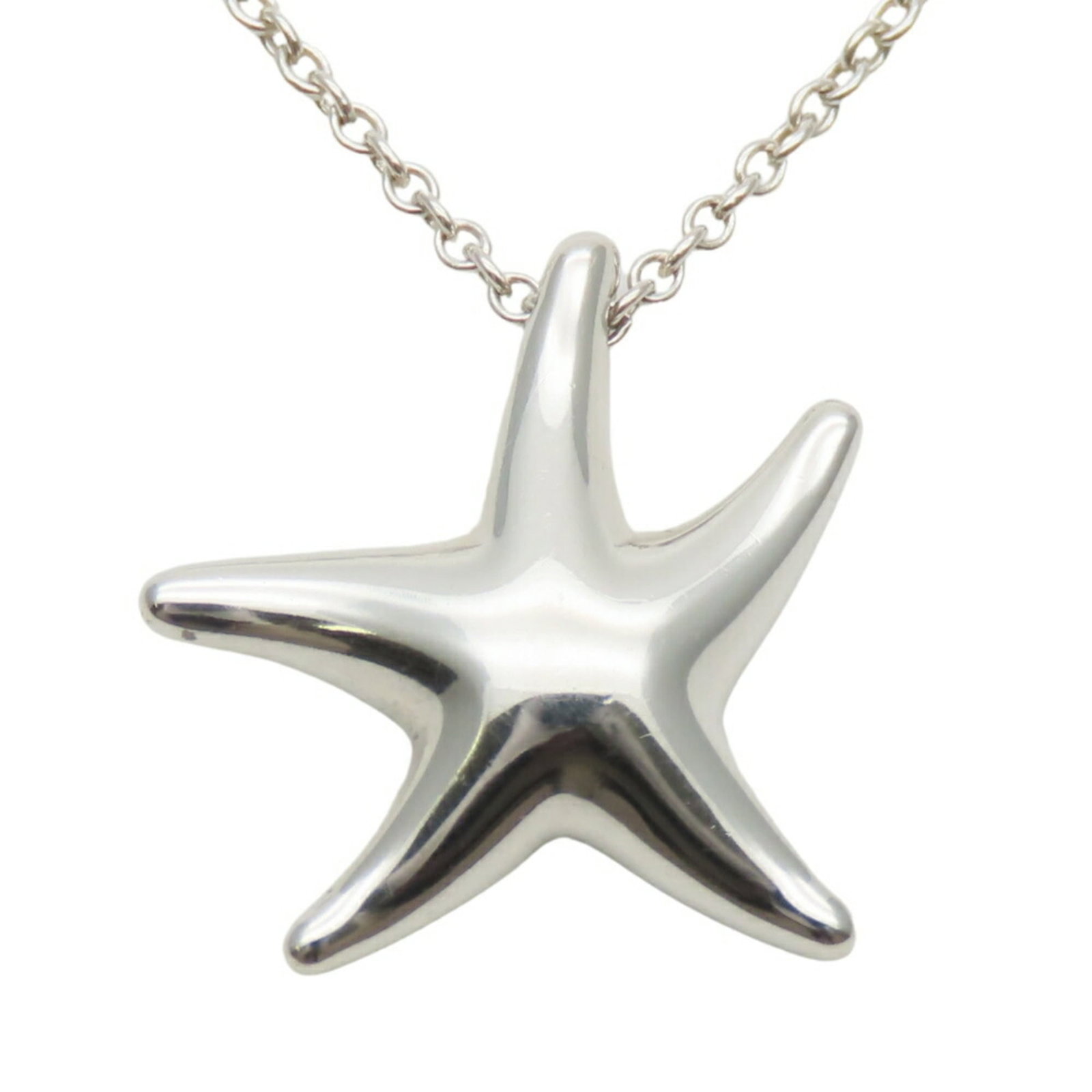 TIFFANY Silver 925: TIFFANY Silver 925 Silver 925 Tiffany necklace features a beautiful starfish pendant, crafted from high-quality sterling silver. The necklace is carefully packaged in a box and dust bag, and is in ver