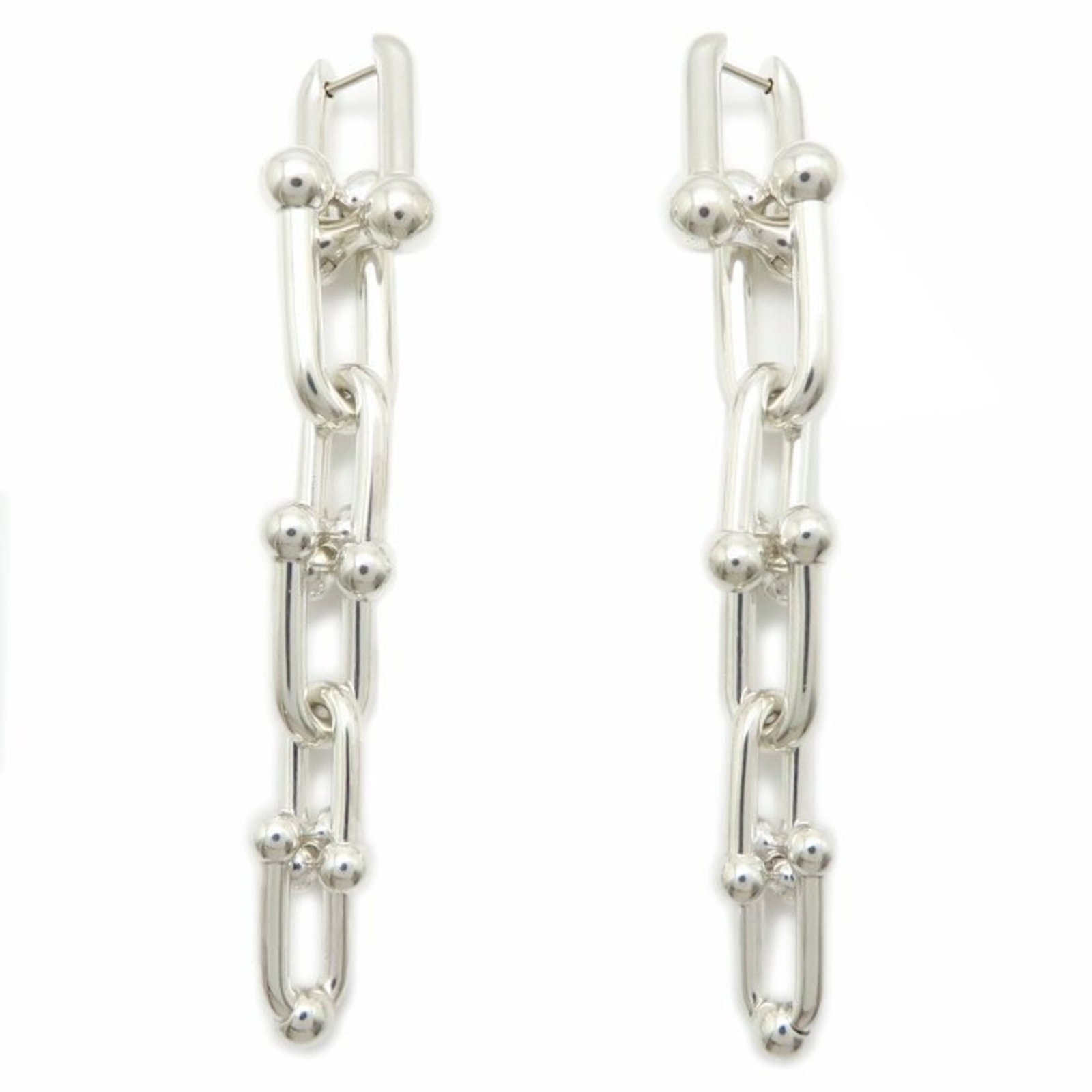 TIFFANY Drop Earrings Silver 925: TIFFANY Drop Earrings Silver 925 Silver 925 Tiffany Drop Earrings in Excellent Condition. Gently used with minor signs of wear, these earrings feature a high-quality silver construction and a classic