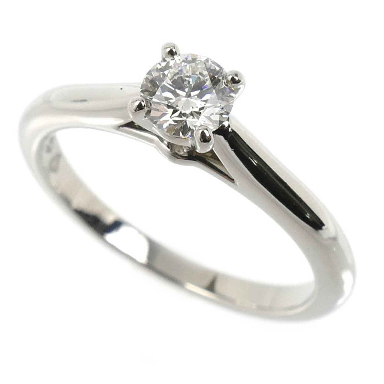 CARTIER Band Ring Platinum 950: CARTIER Band Ring Platinum 950 Platinum 950 Cartier Band Ring for Women, a timeless piece featuring a diamond stone, crafted in France. This band ring boasts a classic design, with scratches and