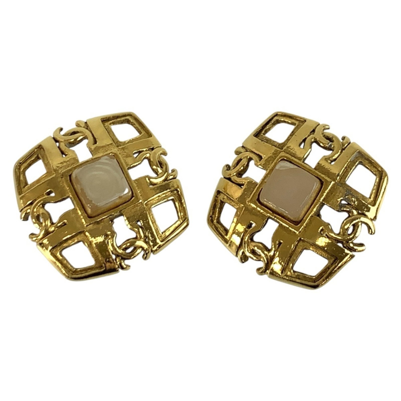 CHANEL Clip Earrings Artificial Pearl Gold Plating: CHANEL Clip Earrings Artificial Pearl Gold Plating Clip earrings featuring artificial pearl and gold plating, inspired by the iconic style of CHANEL. Made from high-quality artificial pearl and gold