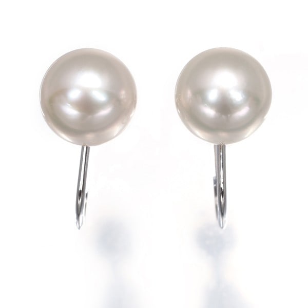 Mikimoto Earrings Akoya Pearl 8.0Mm Solitaire 18K 750 White Gold: Mikimoto Earrings Akoya Pearl 8.0Mm Solitaire 18K 750 White Gold 18k white gold earrings feature a stunning 8.0mm Akoya pearl solitaire, showcasing the beauty of this cultured gemstone. The sleek