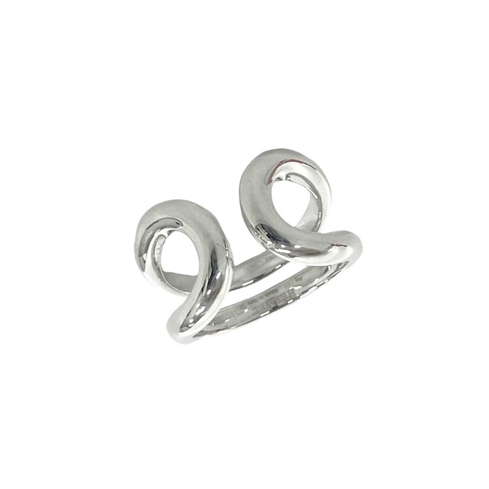 HERMES Band Ring Silver 925: HERMES Band Ring Silver 925 Silver 925 band ring from Hermes, a classic women's accessory featuring a sleek and modern design. The ring bears visible signs of wear, including scratches and scuffs, but