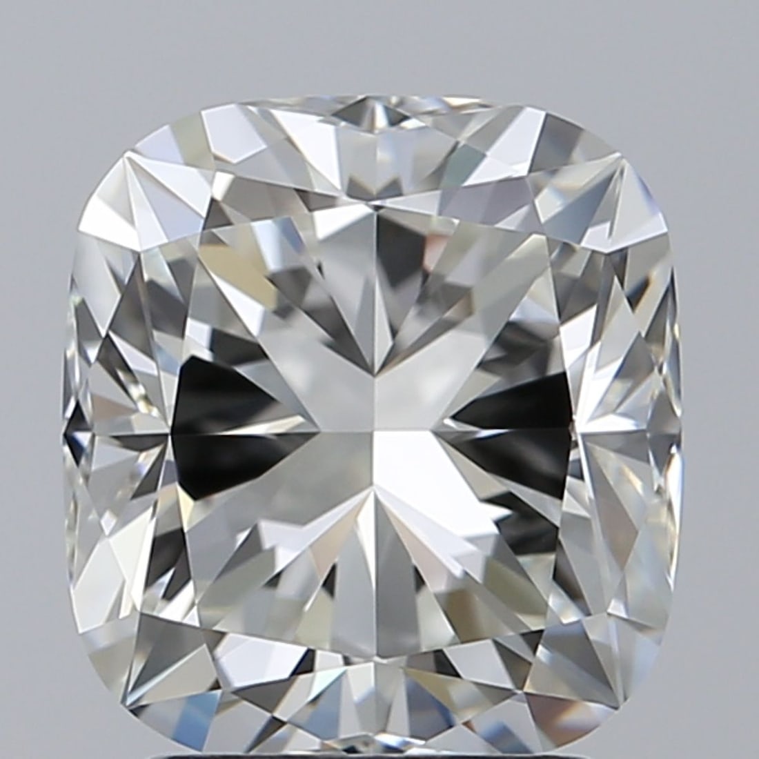 GIA Cushion Modified 2.2ct H VVS2 - Loose Natural Diamond: GIA Cushion Modified 2.2ct H VVS2 - Loose Natural Diamond GIA-certified, this 2.2ct cushion-cut modified diamond boasts exceptional clarity and polish, with a color grade of H and VVS2 clarity.