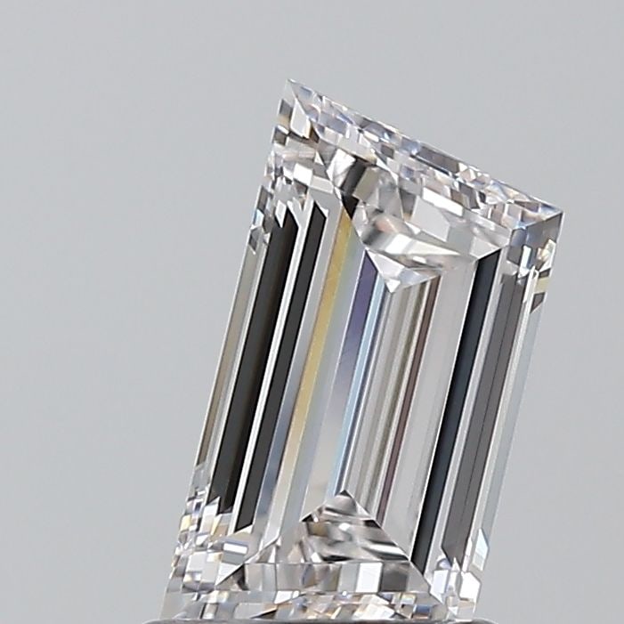 GIA Trapezoid 1.01ct F VVS2 - Loose Natural Diamond: GIA Trapezoid 1.01ct F VVS2 - Loose Natural Diamond GIA certification ensures the stone's authenticity and quality. This 1.01ct F color, VVS2 clarity, and EX polished trapezoid diamond is a rare and