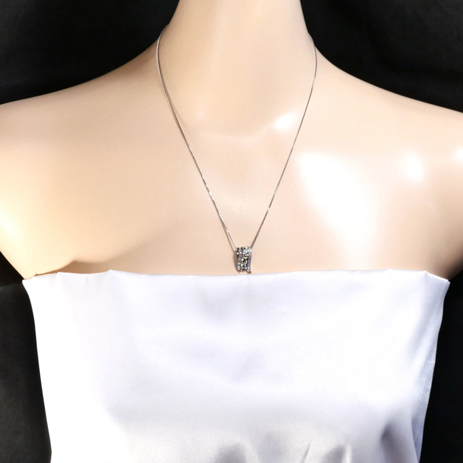 White Gold (18K) - 6