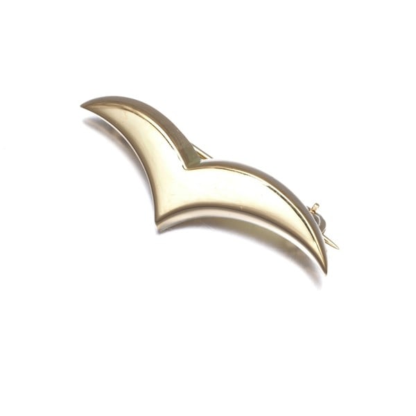 Tiffany&Co. Brooch Seagull 18K 750 Yellow Gold: Tiffany&Co. Brooch Seagull 18K 750 Yellow Gold Tiffany&Co.'s 18K yellow gold Seagull brooch is a stunning piece of jewelry, featuring a sleek design with a base metal of gold. Weighing 3.2g, this