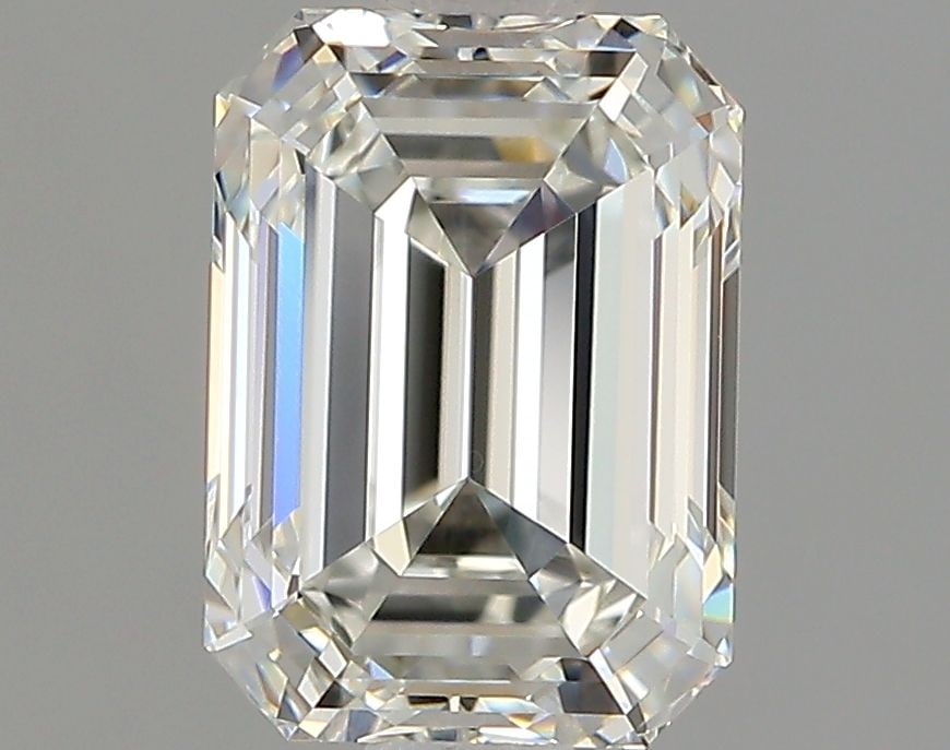 GIA Emerald 1.3ct H VVS1 - Loose Natural Diamond: GIA Emerald 1.3ct H VVS1 - Loose Natural Diamond GIA Emerald 1.3ct H VVS1 - Loose Natural Diamond1.3 carat GIA-certified emerald-cut diamond with exceptional clarity, featuring a high color grade (H)