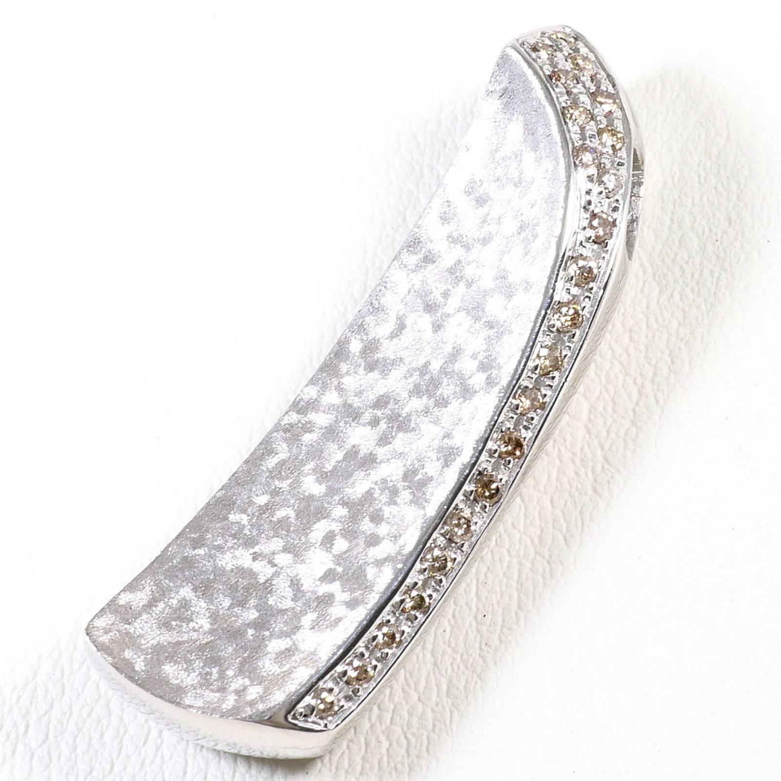 White Gold (18K) - 2
