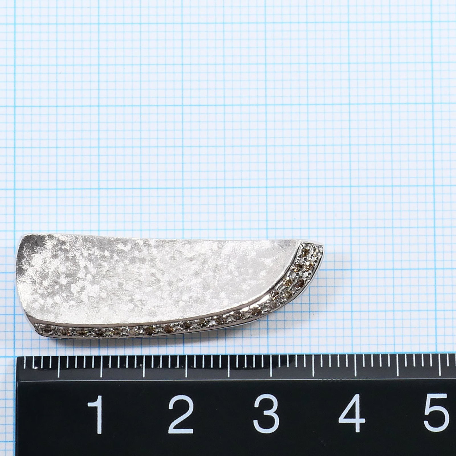 White Gold (18K) - 6