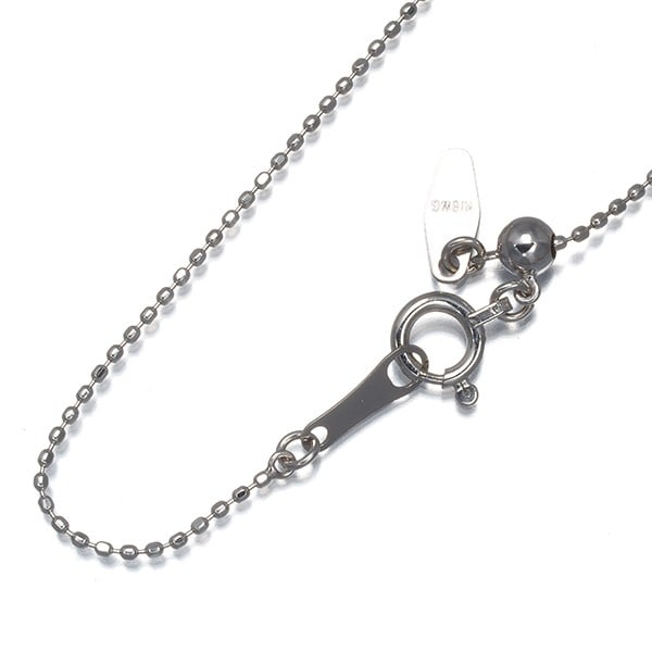 Cut Ball Bead Chain Necklace 45Cm 18K 750 White Gold: Cut Ball Bead Chain Necklace 45Cm 18K 750 White Gold 18k White Gold Chain Necklace with a sleek 45cm length, adjustable to a short length with an extender, features a delicate 0.8mm wide chain. The 18