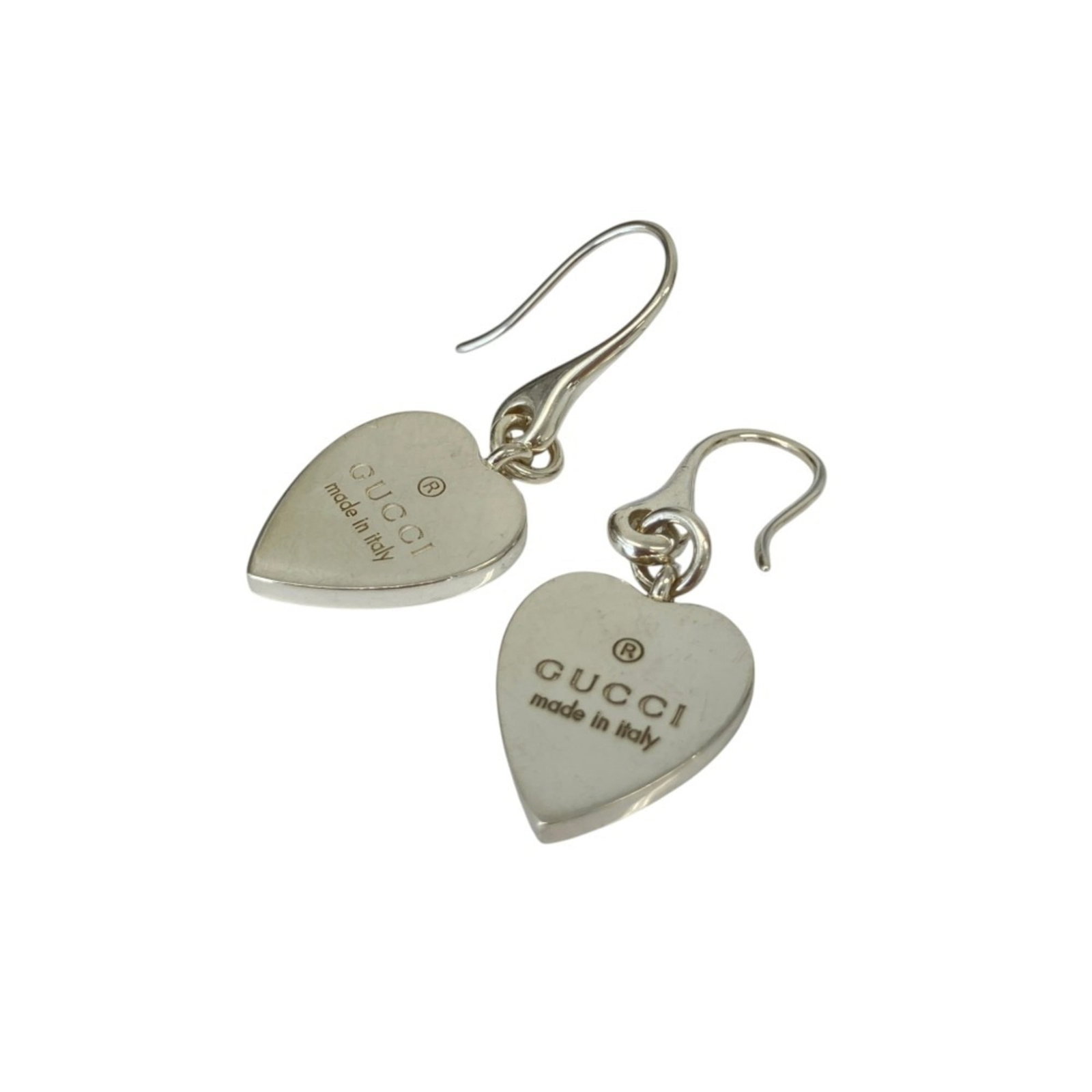 GUCCI Stud Earrings Silver 925: GUCCI Stud Earrings Silver 925 Silver 925 stud earrings from Gucci, bearing minor scratches and light marks, are available in a silver finish. Made from high-quality silver, these earrings offer a sle