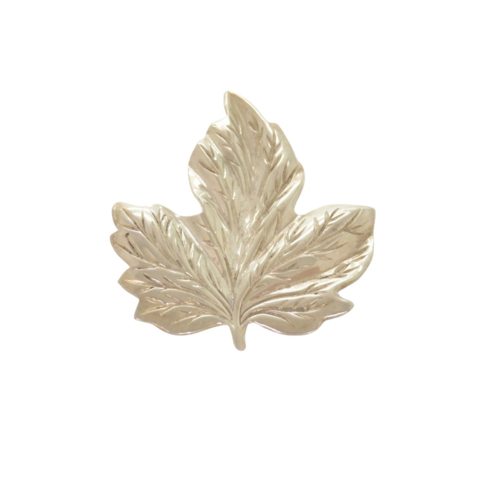 TIFFANY Brooch Silver 925: TIFFANY Brooch Silver 925 Silver 925 Tiffany Brooch with visible wear, scratches, and scuffs, offering a unique, pre-owned accessory. Made from high-quality silver, this brooch is a subtle addition