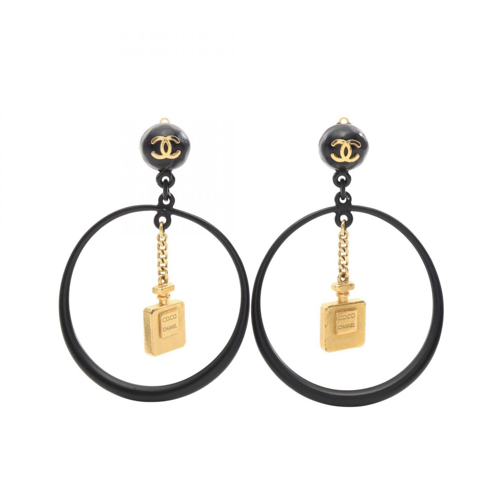 CHANEL Drop Earrings Gold Plating: CHANEL Drop Earrings Gold Plating Gold plating on iconic CHANEL drop earrings adds a touch of luxury to any outfit. With visible scratches and scuffs, these earrings showcase their unique character.
