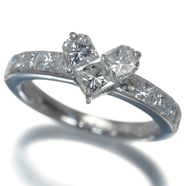 Star Jewelry Ring Diamond 0.50Ct/0.55Ct Mysterious Heart Us4-4.25 Pt 950: Star Jewelry Ring Diamond 0.50Ct/0.55Ct Mysterious Heart Us4-4.25 Pt 950 The Mysterious Heart diamond ring boasts a stunning 0.50ct centre stone and 0.55ct side stones, set in a platinum band with a